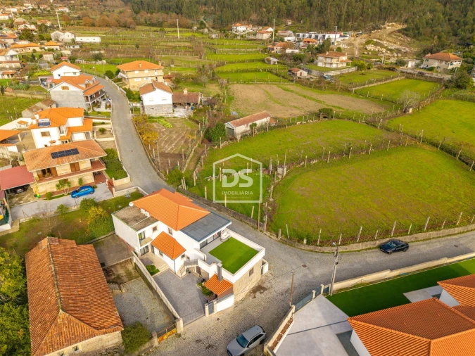 Moradia T3 para Venda em Abragão Foto 4