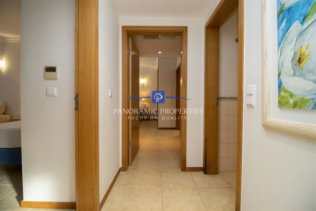 Apartamento T2 para Venda em Estômbar e Parchal Foto 8