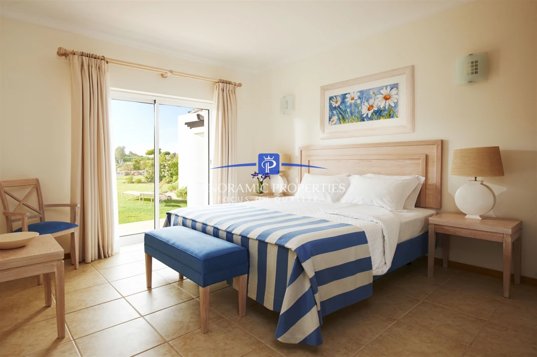 Apartamento T2 para Venda em Estômbar e Parchal Foto 11