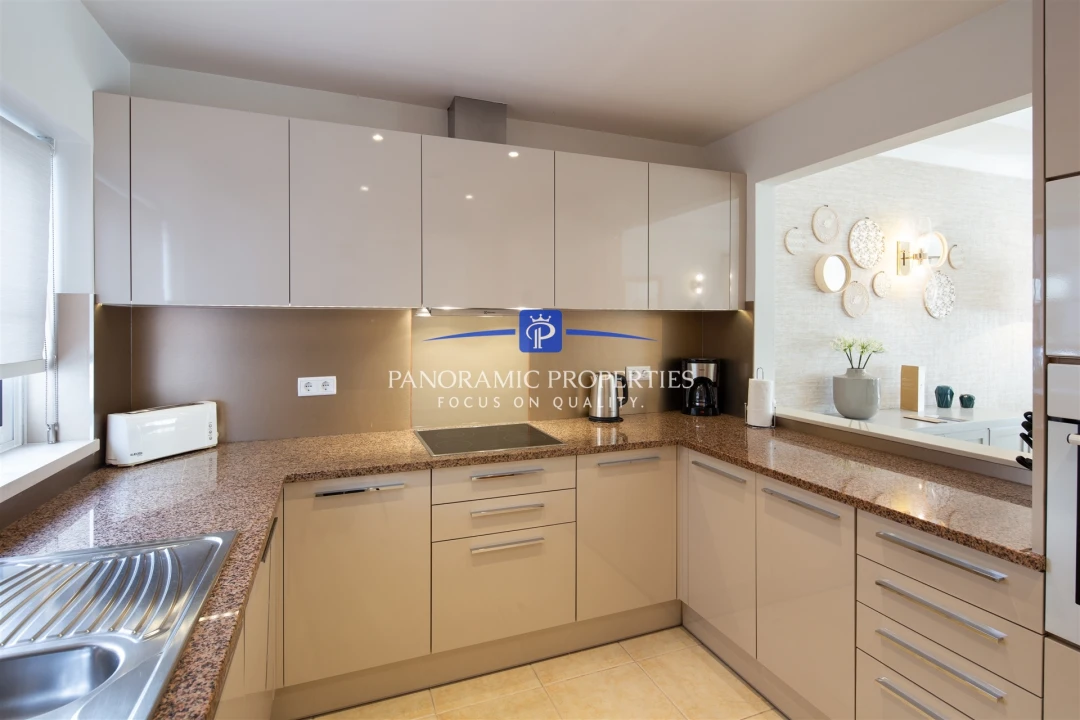 Apartamento T2 para Venda em Estômbar e Parchal Foto 8