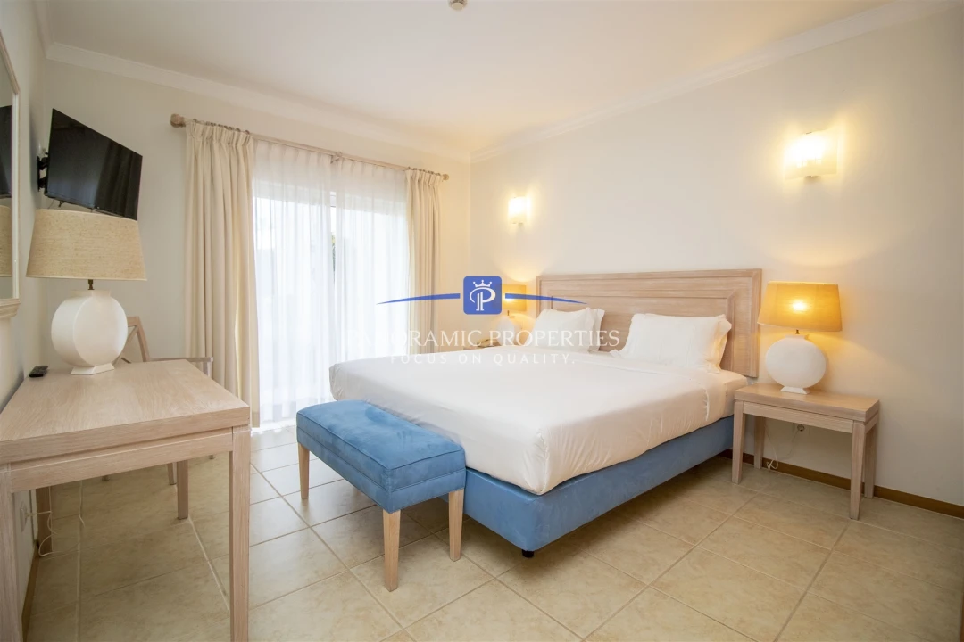 Apartamento T2 para Venda em Estômbar e Parchal Foto 13