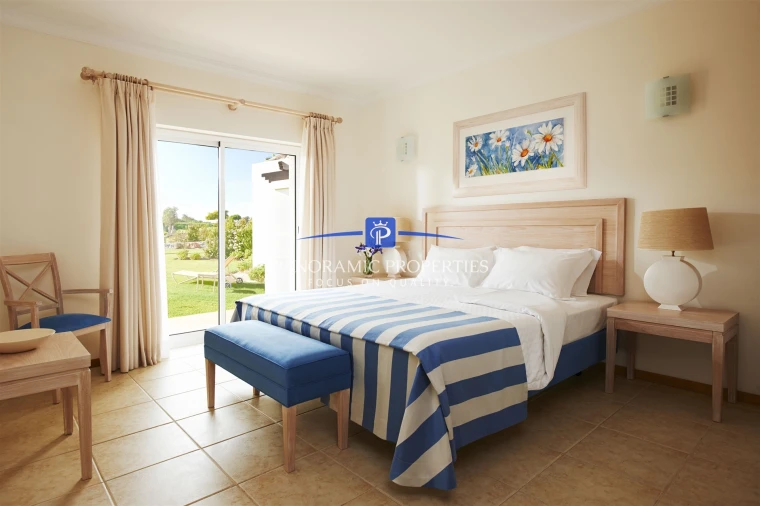 Apartamento T2 para Venda em Estômbar e Parchal Foto 11