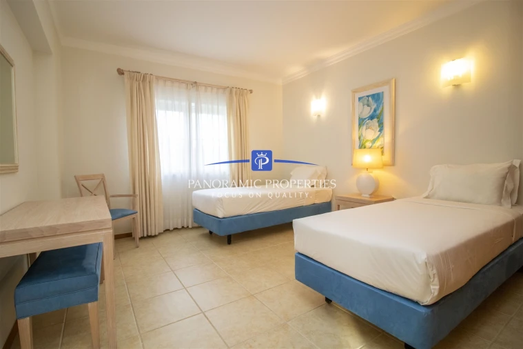 Apartamento T2 para Venda em Estômbar e Parchal Foto 19