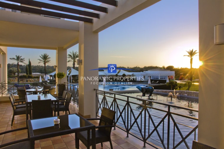 Apartamento T2 para Venda em Estômbar e Parchal Foto 16