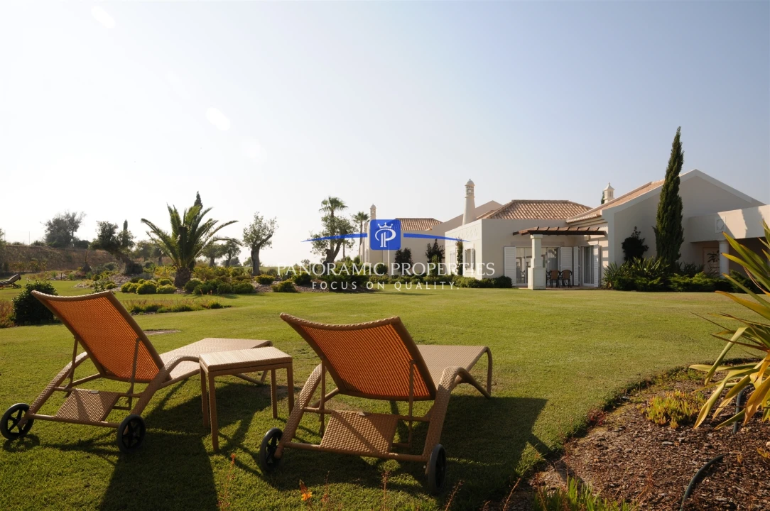 Apartamento T2 para Venda em Estômbar e Parchal Foto 10