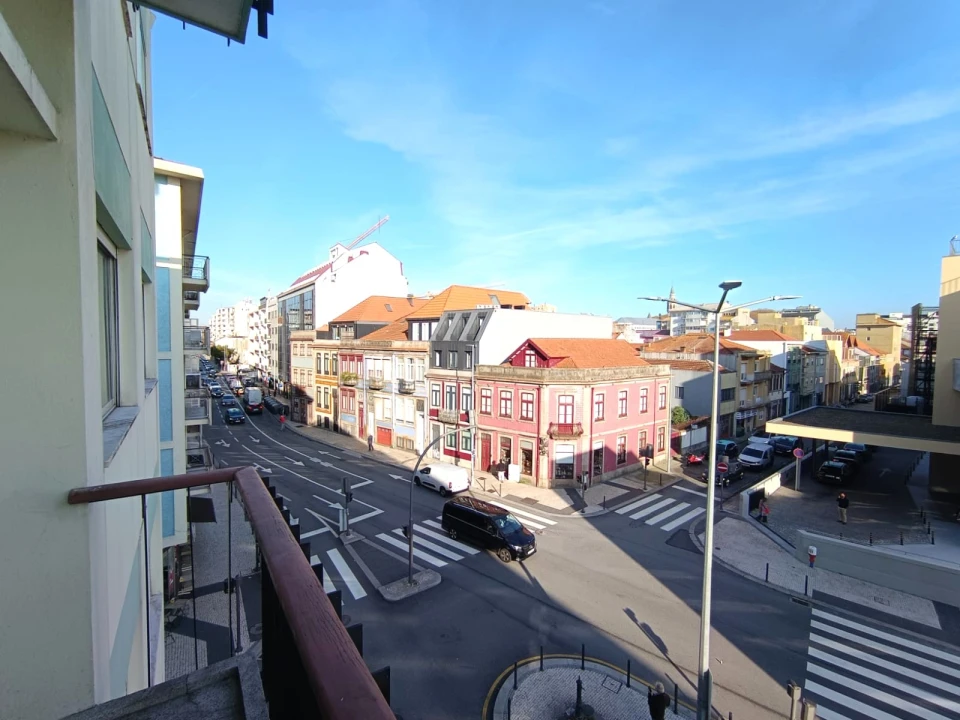 Apartamento T3 para Venda em Cedofeita, Santo Ildefonso, Sé, Miragaia, São Nicolau e Vitória Foto 8