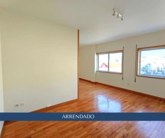 Apartamento T3 para Arrendamento em Cedofeita, Santo Ildefonso, Sé, Miragaia, São Nicolau e Vitória
