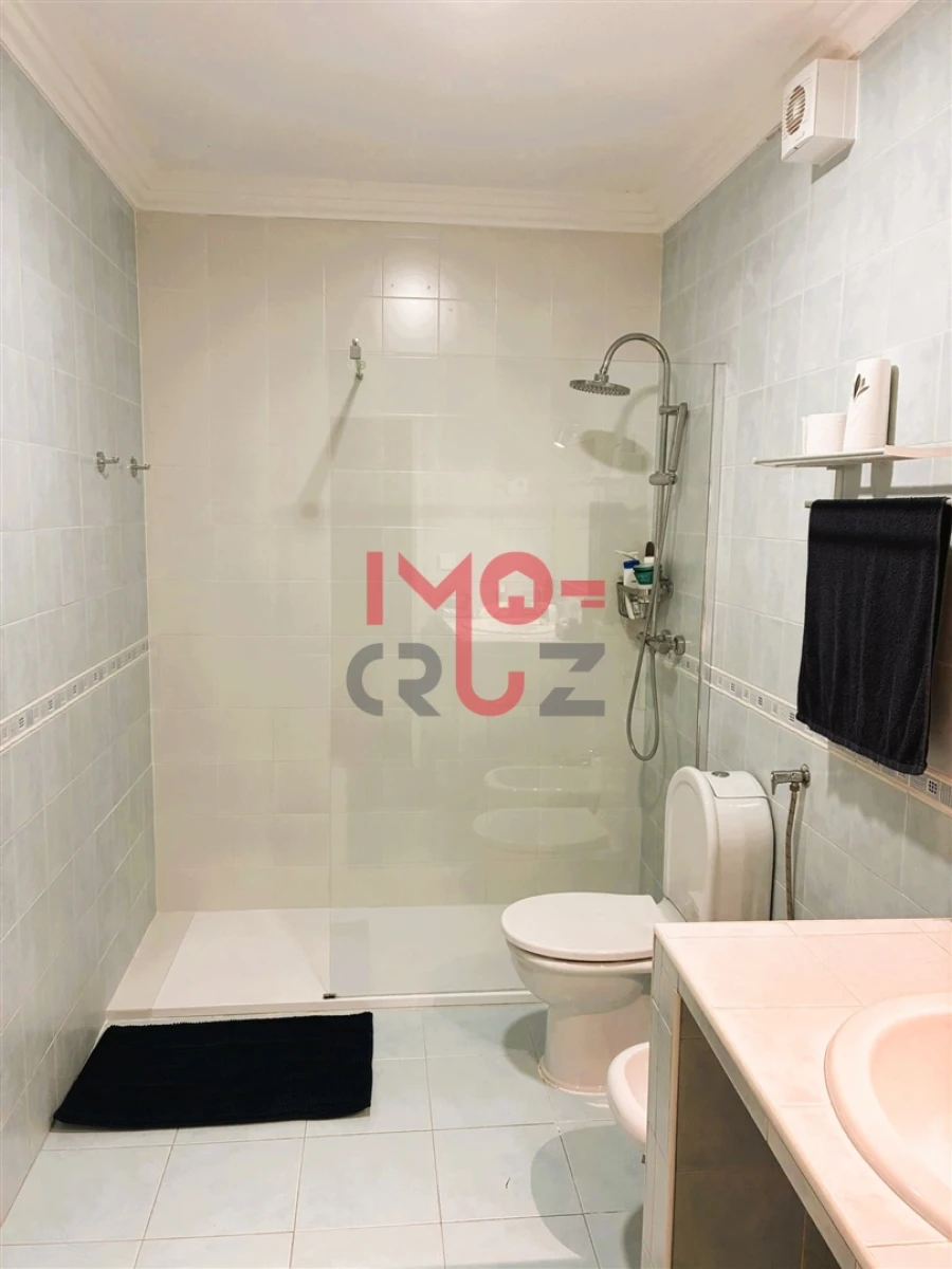 Apartamento T3 para Venda em Bombarral e Vale Covo Foto 14