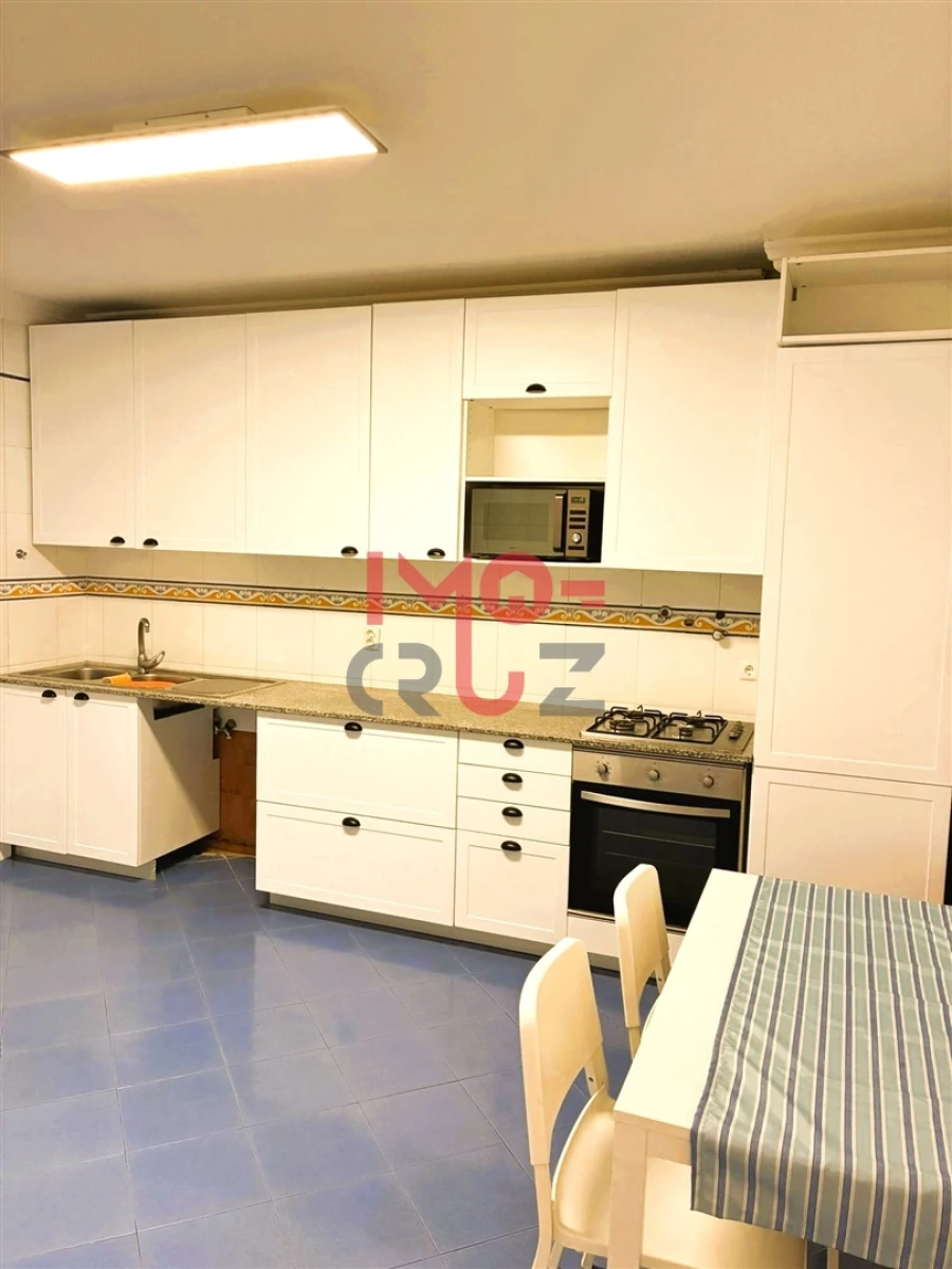 Apartamento T3 para Venda em Bombarral e Vale Covo Foto 8