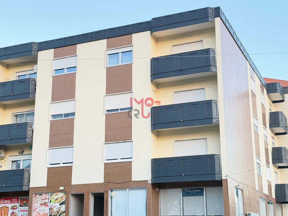Apartamento T3 para Venda em Bombarral e Vale Covo Foto 1