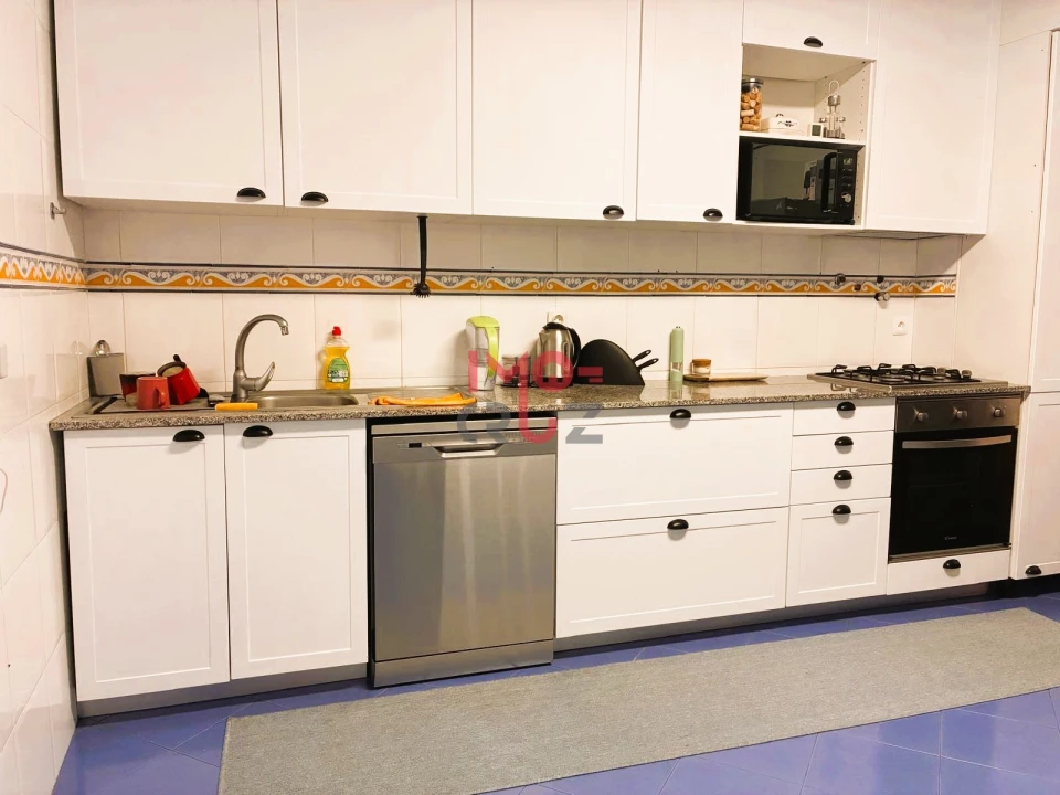 Apartamento T3 para Venda em Bombarral e Vale Covo Foto 7