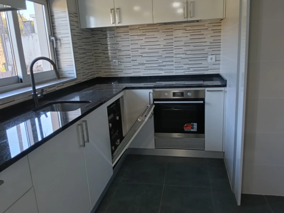 Apartamento T3 para Venda em Santa Clara e Castelo Viegas Foto 2