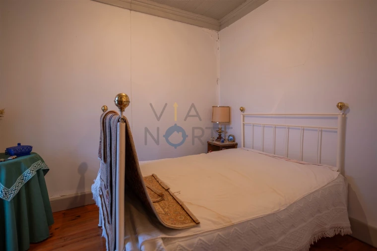 Moradia T3 para Venda em Peredo da Bemposta Foto 9