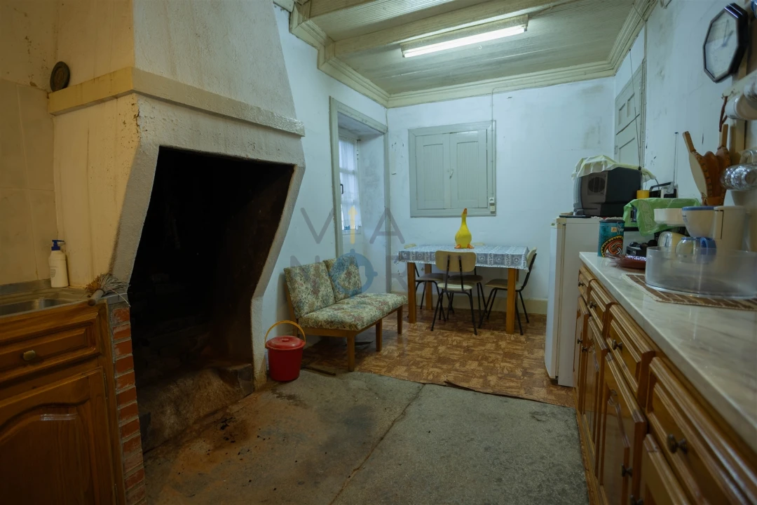 Moradia T3 para Venda em Peredo da Bemposta Foto 12