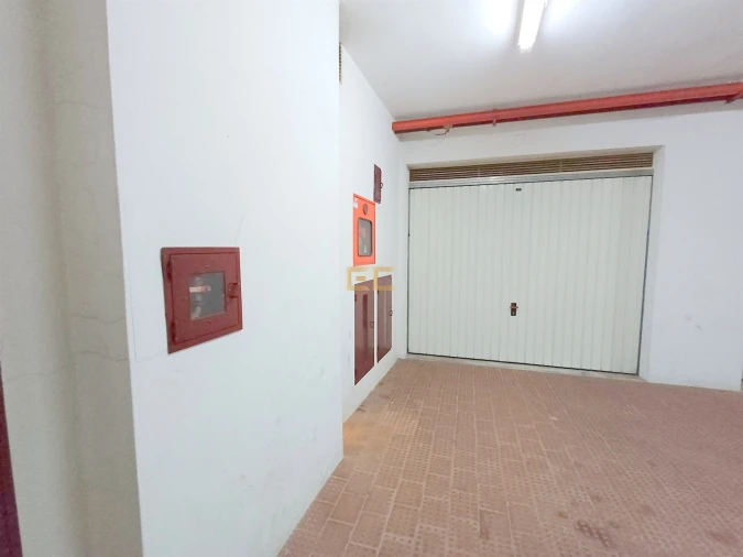 Garagem para Venda em Buarcos Foto 6