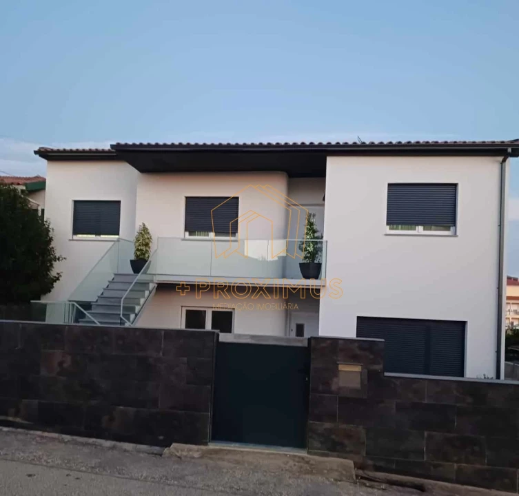 Moradia T3 para Venda em Buarcos Foto 27