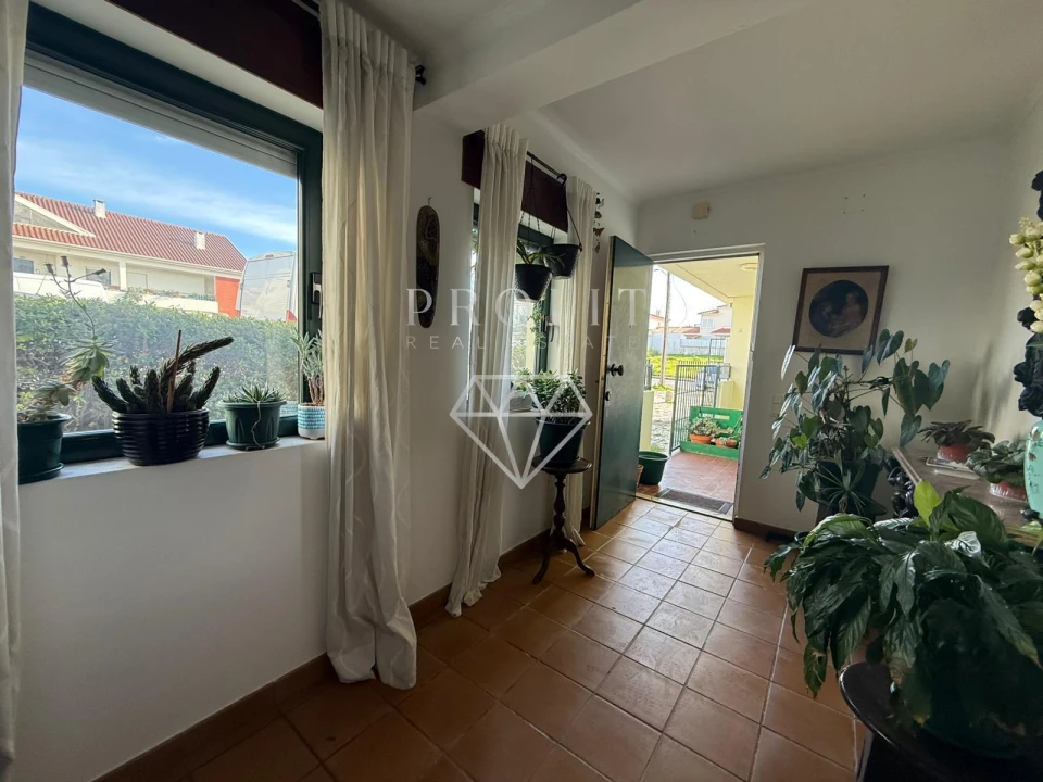 Apartamento T2 para Venda em Sesimbra (Castelo) Foto 2