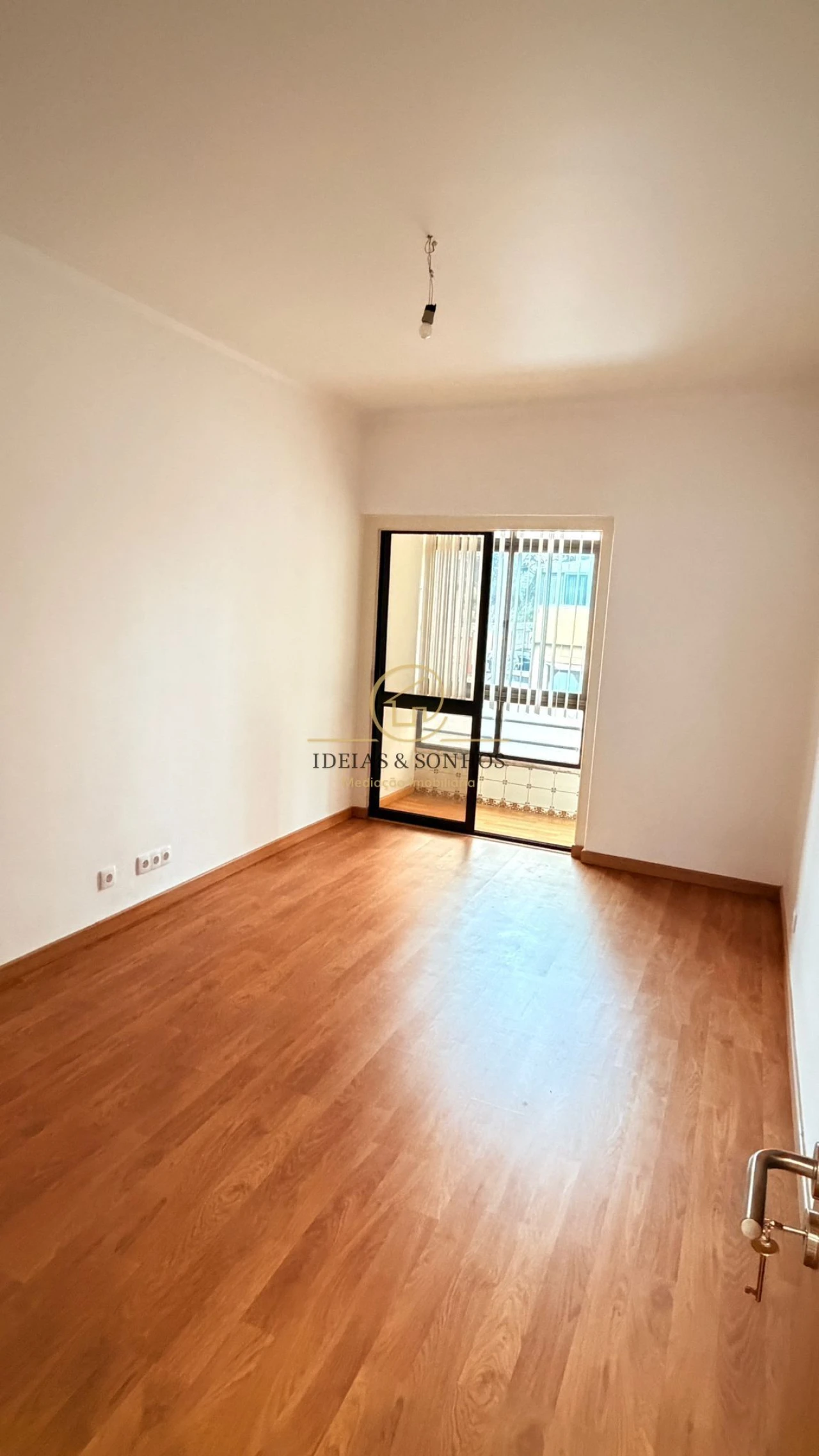 Apartamento T2 para Venda em Laranjeiro e Feijó Foto 7