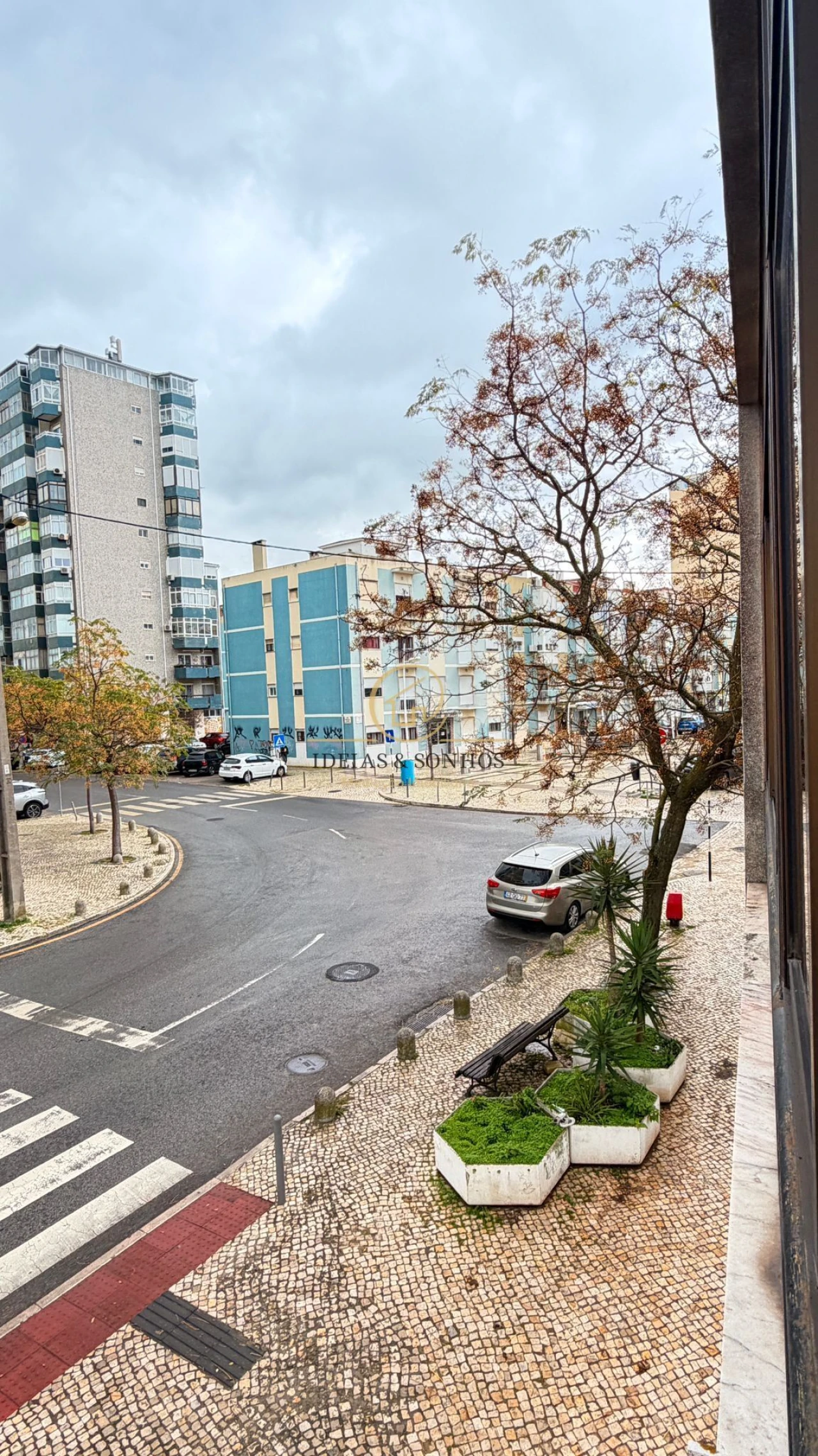 Apartamento T2 para Venda em Laranjeiro e Feijó Foto 1