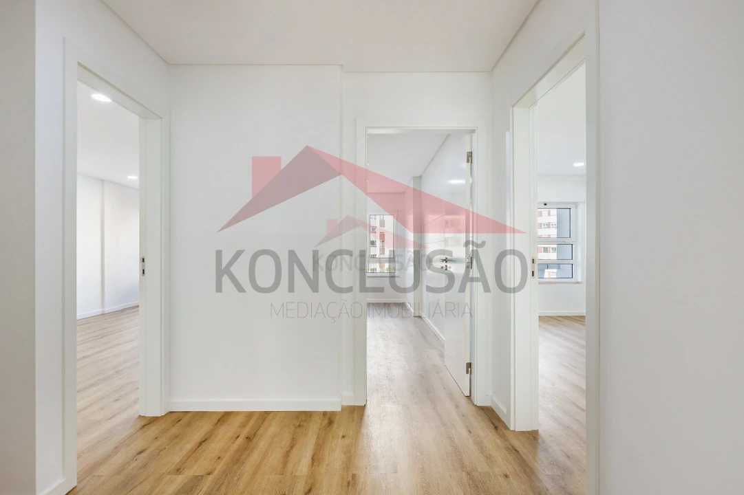 Apartamento T3 para Venda em Póvoa de Santa Iria e Forte da Casa Foto 14