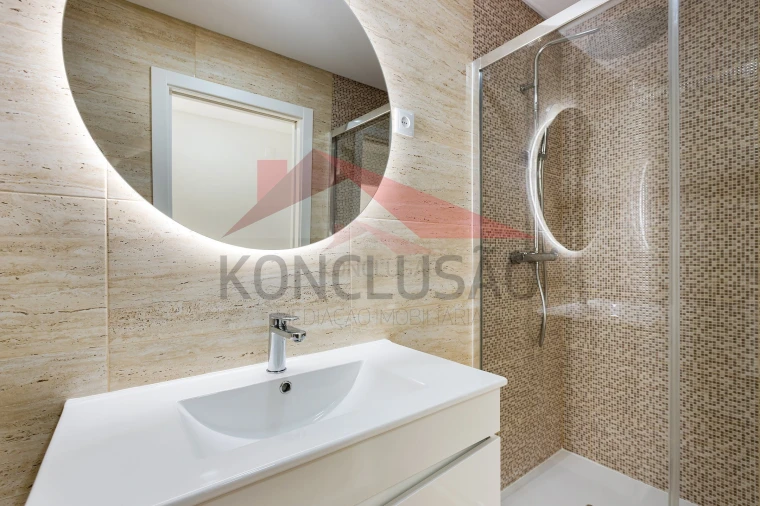 Apartamento T3 para Venda em Póvoa de Santa Iria e Forte da Casa Foto 13