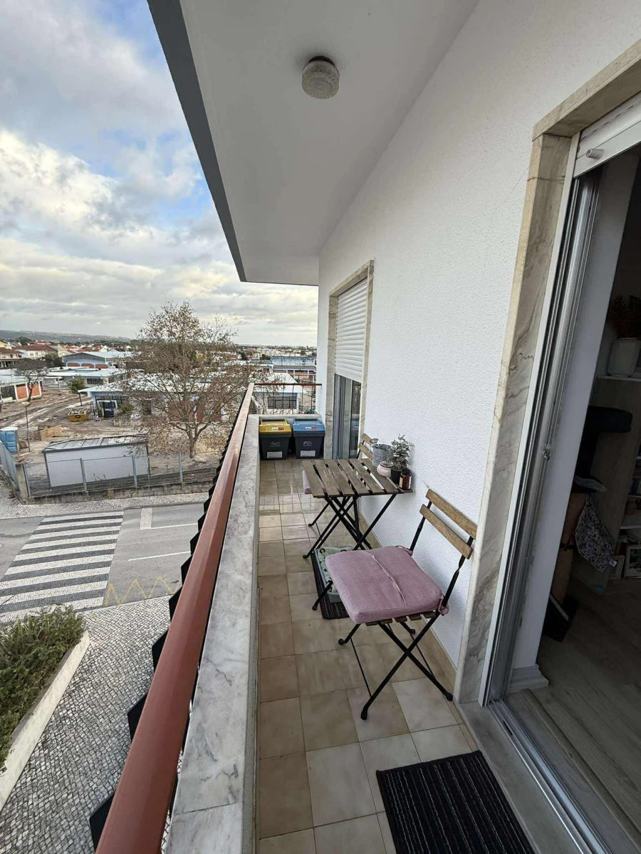 Apartamento T3 para Venda em São João Baptista e Santa Maria dos Olivais Foto 19