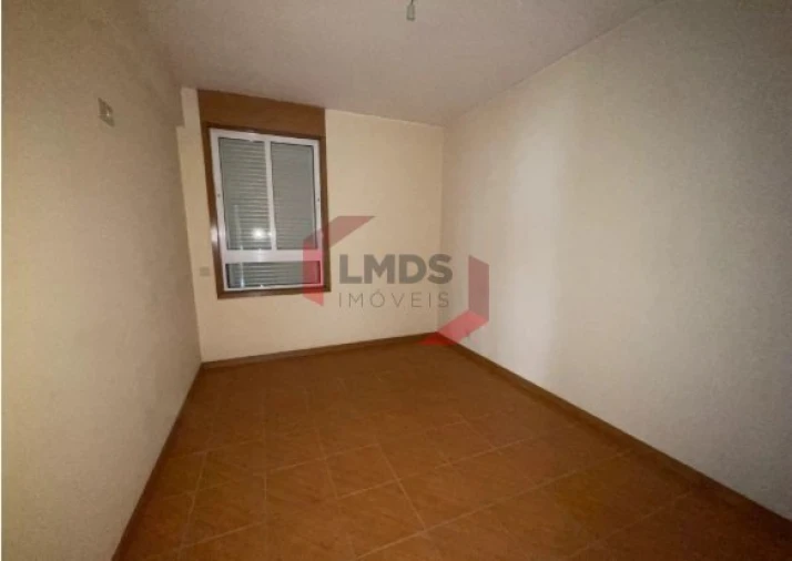 Apartamento T3 para Venda em Paranhos Foto 8