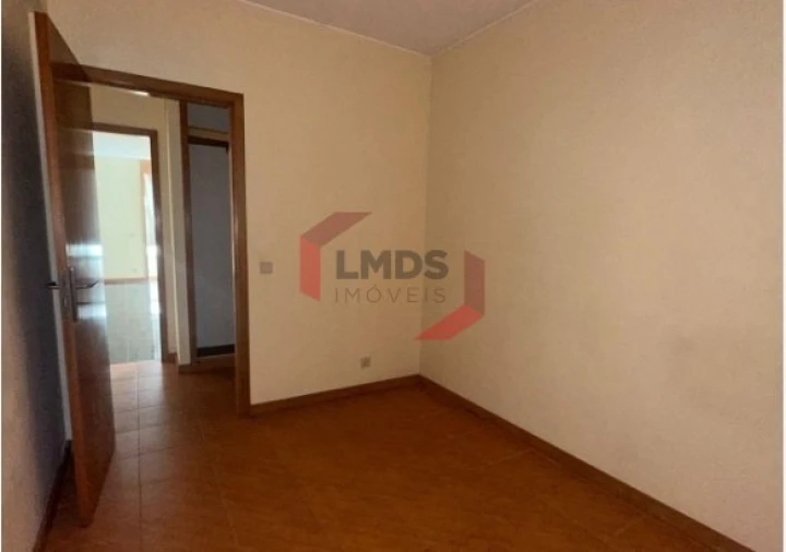 Apartamento T3 para Venda em Paranhos Foto 13