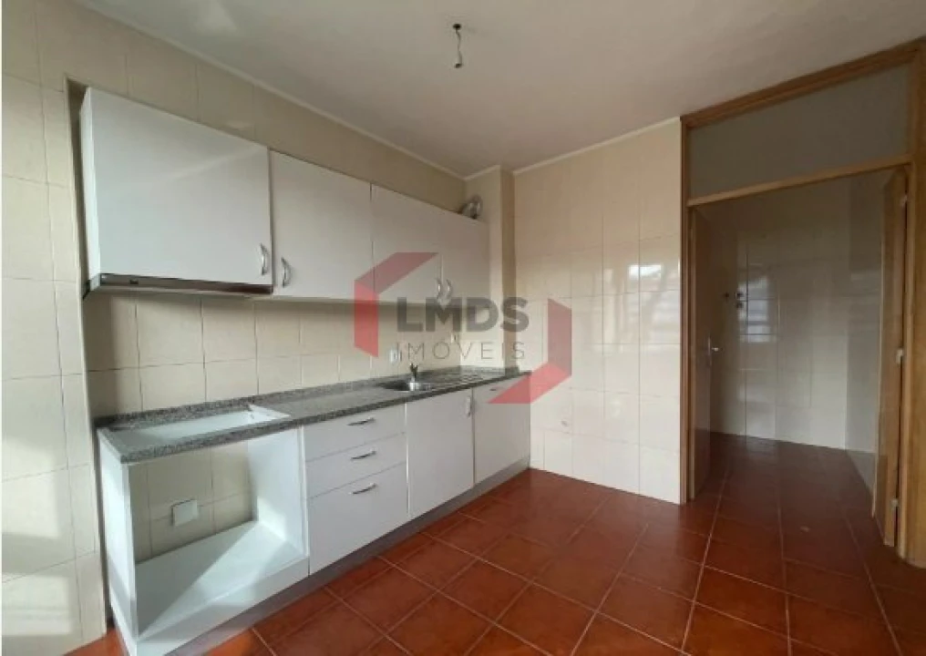 Apartamento T3 para Venda em Paranhos Foto 5