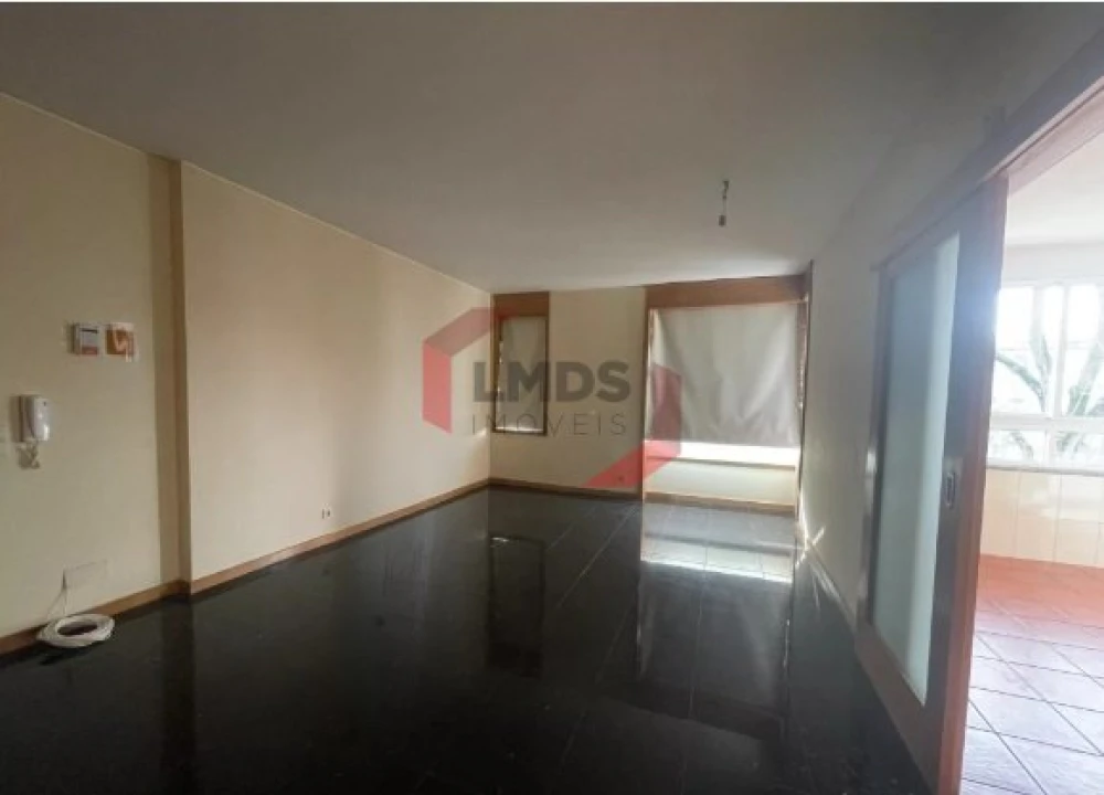 Apartamento T3 para Venda em Paranhos Foto 2