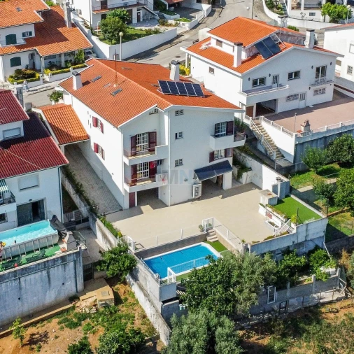 Moradia para Venda em Santa Clara e Castelo Viegas Foto 1