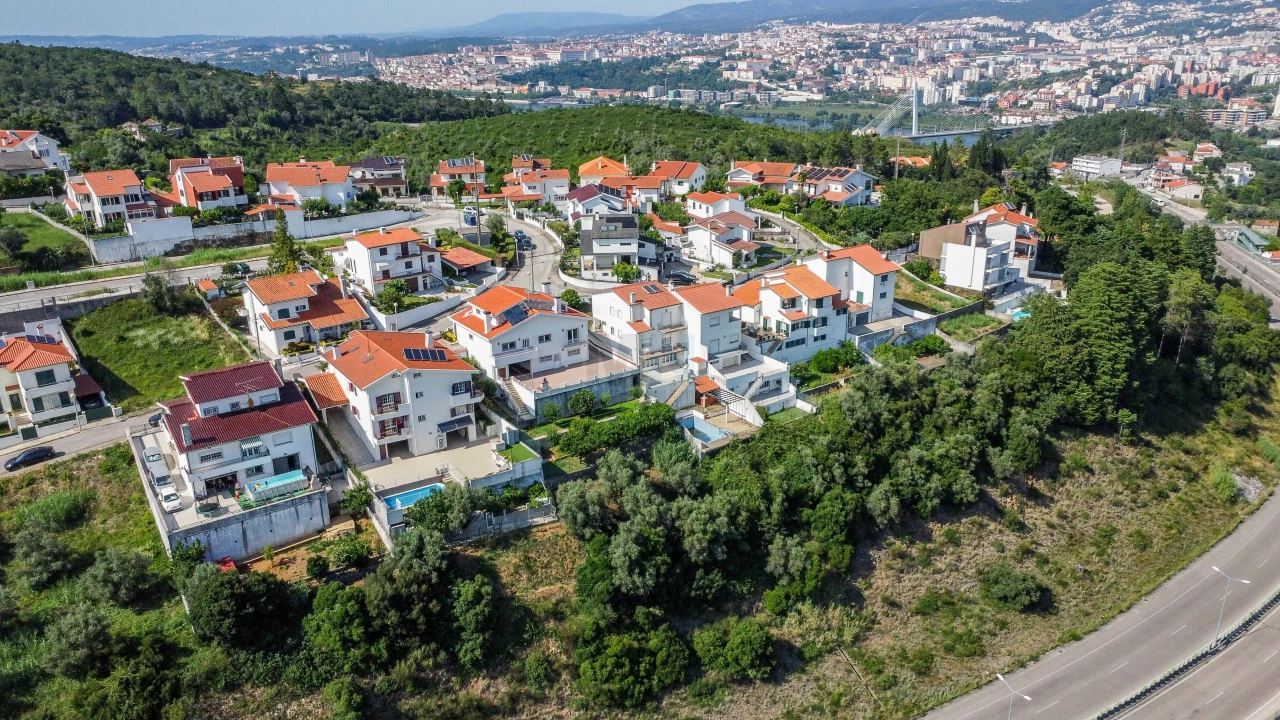 Moradia para Venda em Santa Clara e Castelo Viegas Foto 6