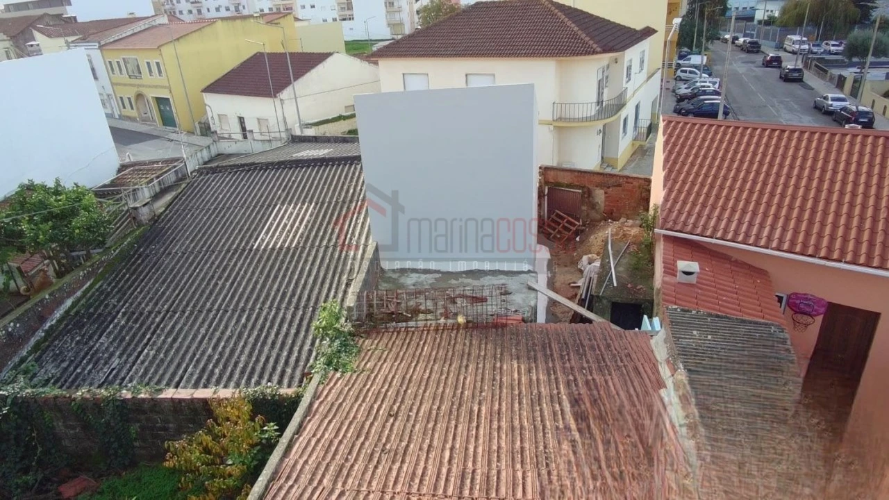 Terreno para Venda em Cadaval e Pêro Moniz Foto 7