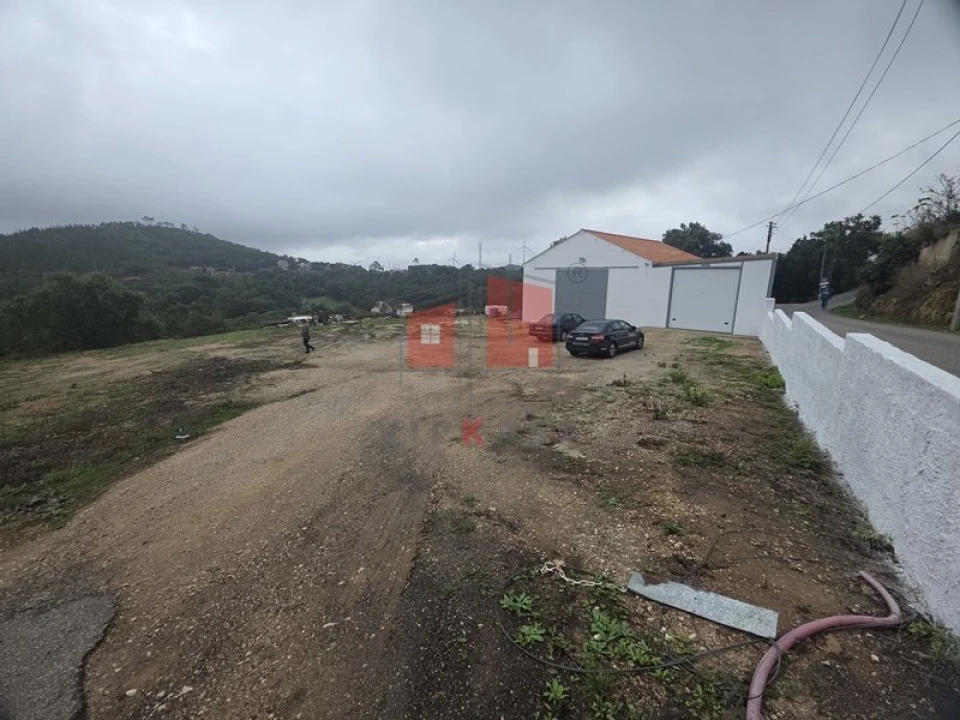 Armazém para Arrendamento em Venda do Pinheiro e Santo Estêvão das Galés Foto 1
