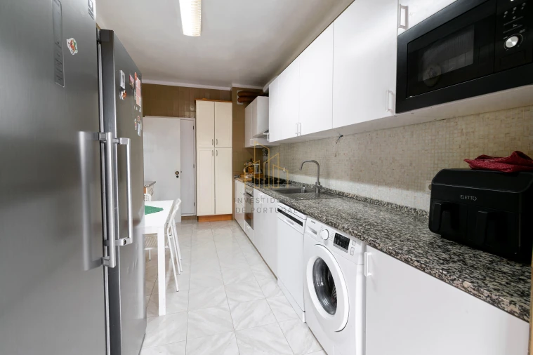 Apartamento T3 para Venda em Almada, Cova da Piedade, Pragal e Cacilhas Foto 3