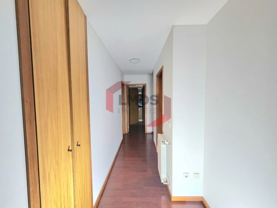 Apartamento T2 para Venda em Oliveira do Douro Foto 17