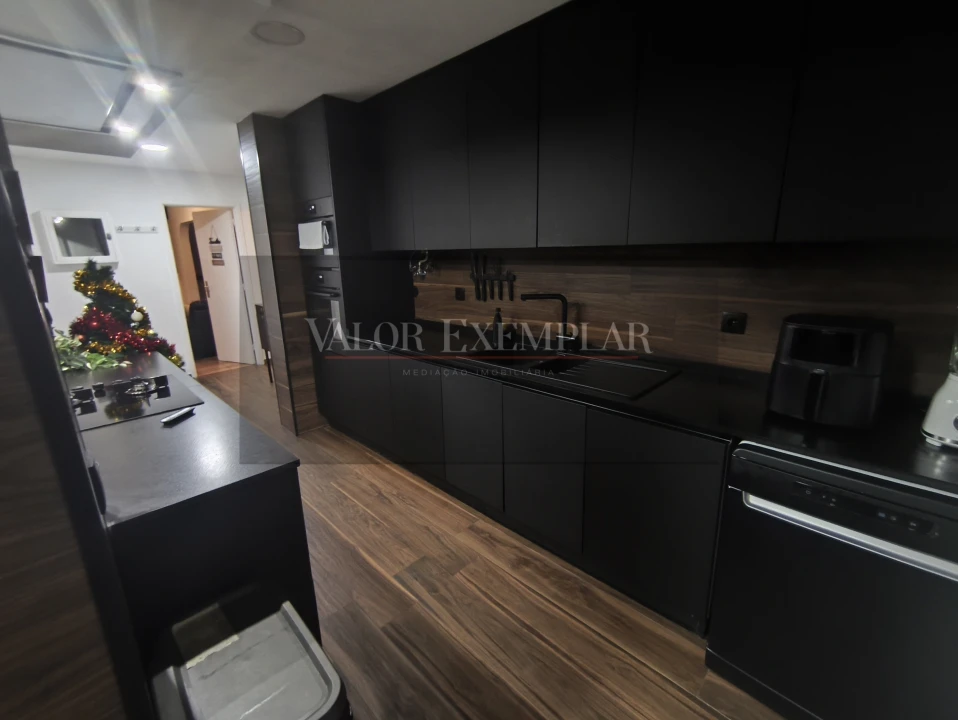 Apartamento T4 para Venda em Baixa da Banheira e Vale da Amoreira Foto 1