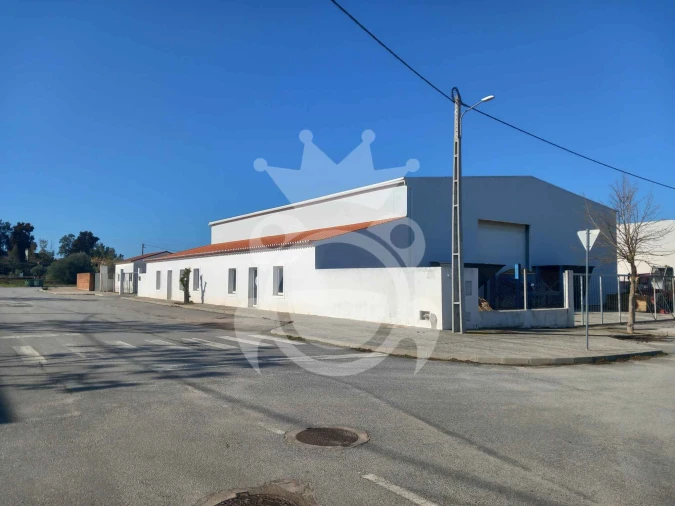 Armazém para Venda em Serpa (Salvador e Santa Maria) Foto 1