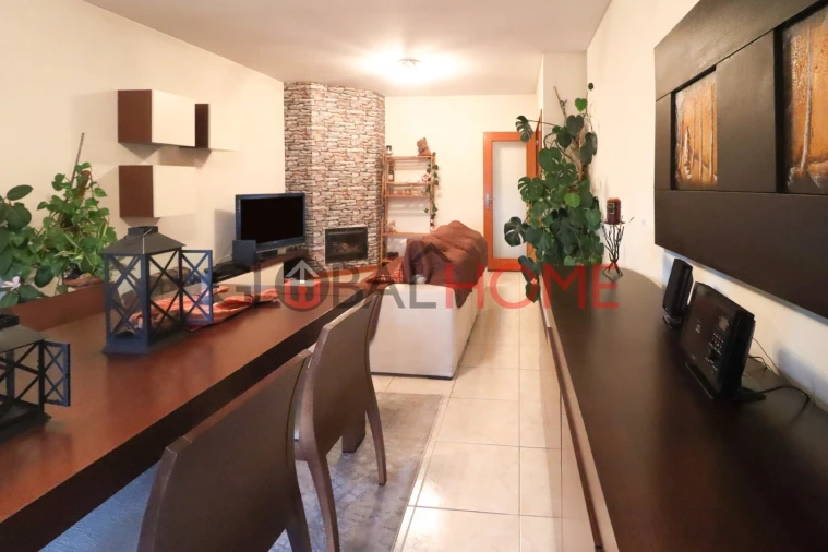 Apartamento T2 para Venda em Fânzeres e São Pedro da Cova Foto 3