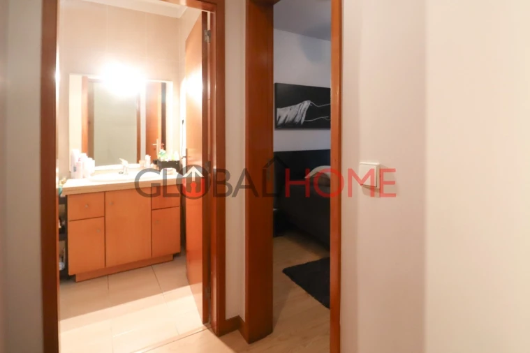 Apartamento T2 para Venda em Fânzeres e São Pedro da Cova Foto 12