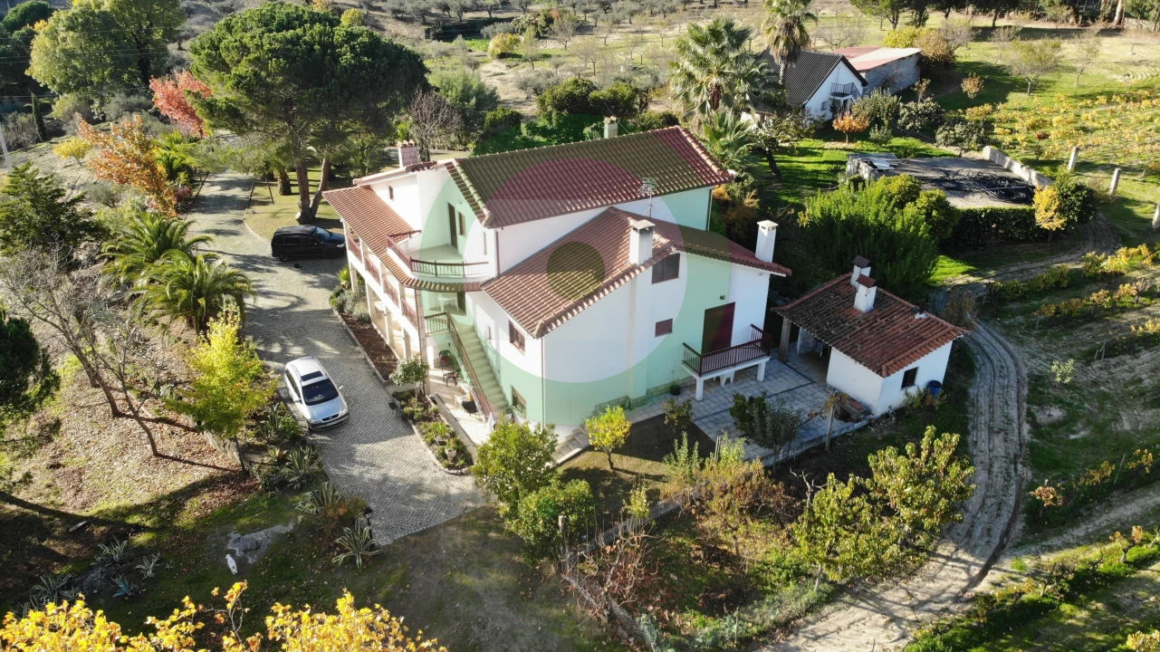 Moradia T4 para Venda em Valpaços e Sanfins Foto 8