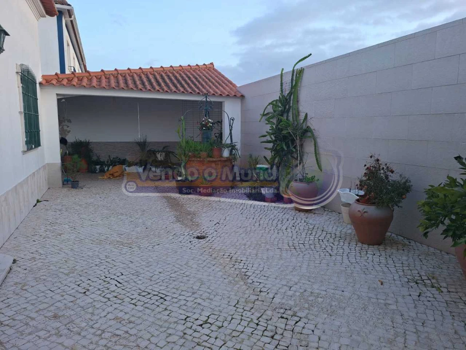 Moradia T3 para Venda em Almeirim Foto 4