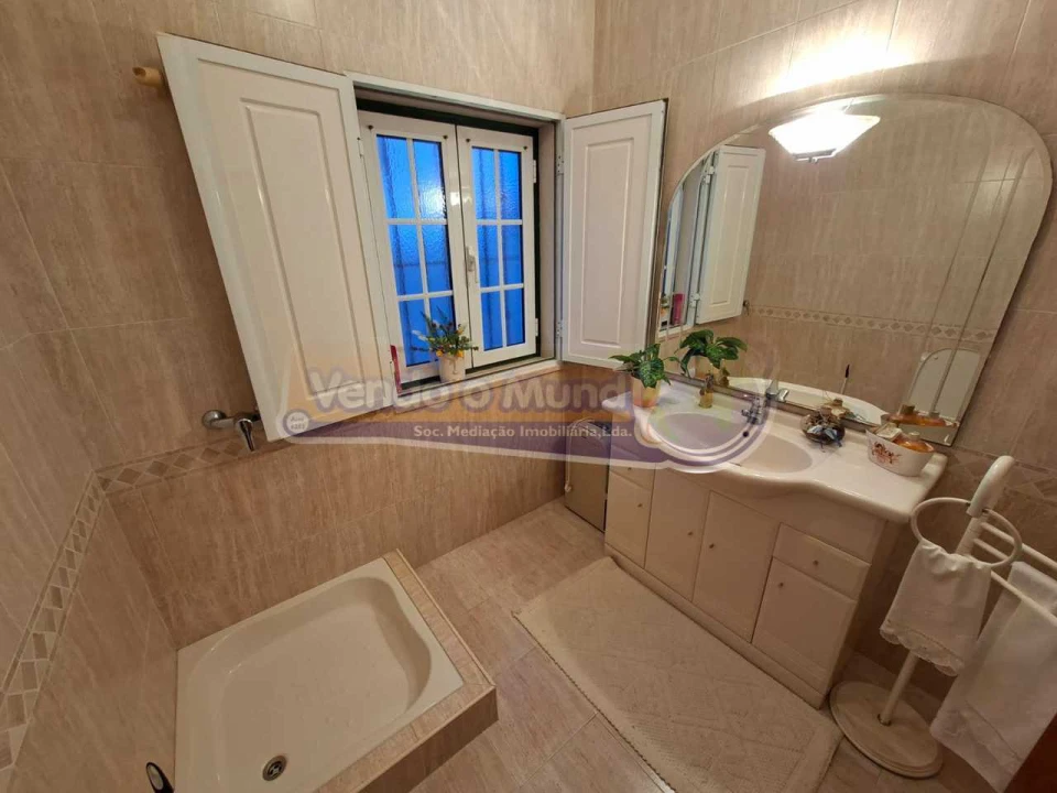 Moradia T3 para Venda em Almeirim Foto 13