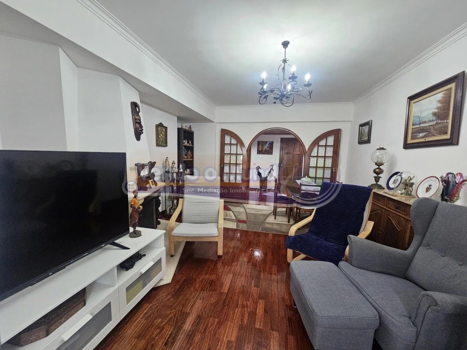 Apartamento T3 para Venda em Algueirão-Mem Martins Foto 9