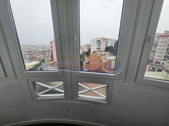 Apartamento T3 para Venda em Algueirão-Mem Martins Foto 14