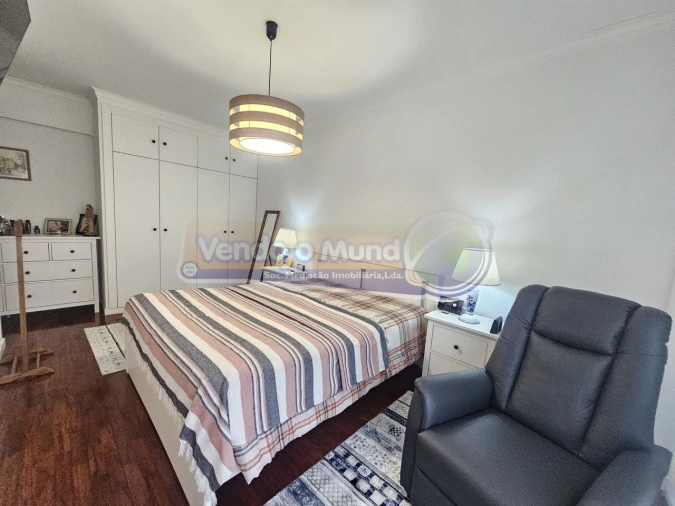 Apartamento T3 para Venda em Algueirão-Mem Martins Foto 17