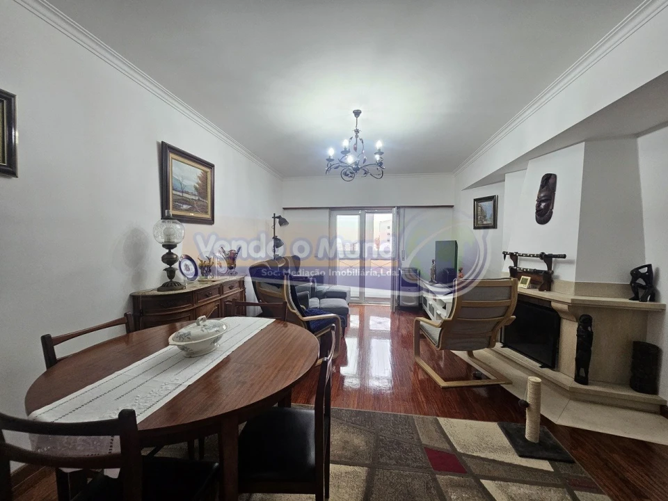 Apartamento T3 para Venda em Algueirão-Mem Martins Foto 12