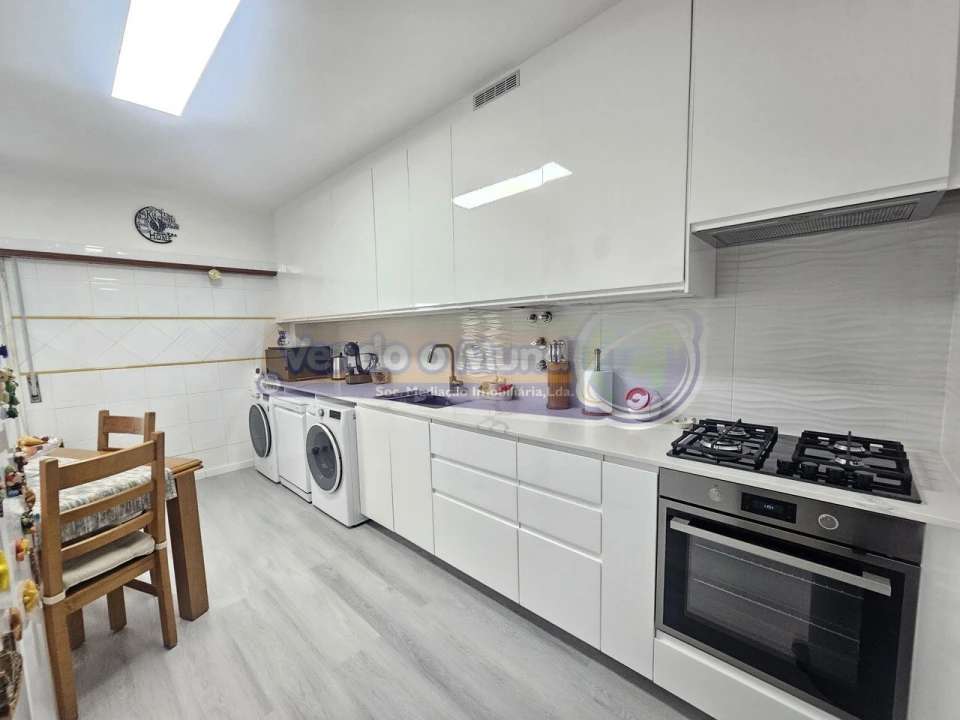 Apartamento T3 para Venda em Algueirão-Mem Martins Foto 4