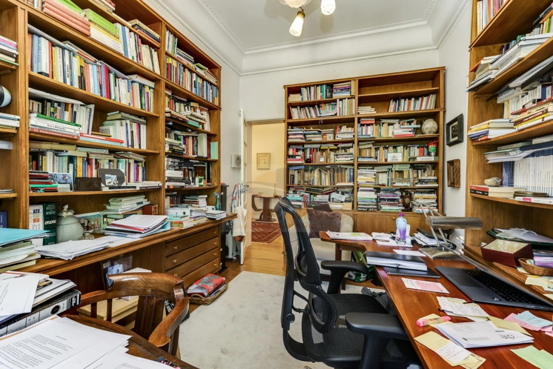 Apartamento T6 para Venda em Areeiro Foto 10