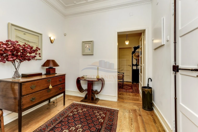 Apartamento T6 para Venda em Areeiro Foto 8